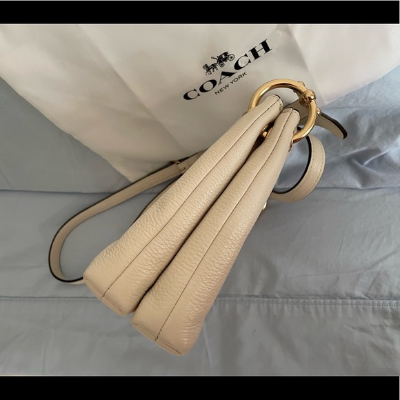 COPY - Coach Mia Crossbody - Picture 4 of 16